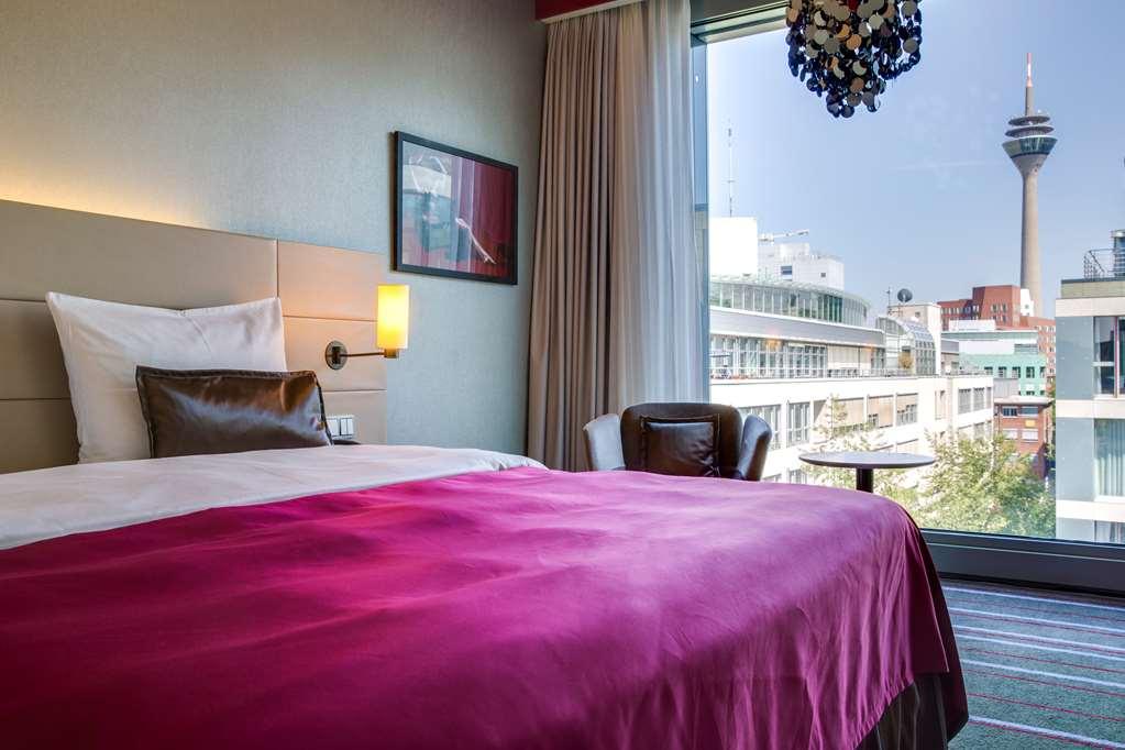 Radisson Blu Media Harbour Hotel, Düsseldorf