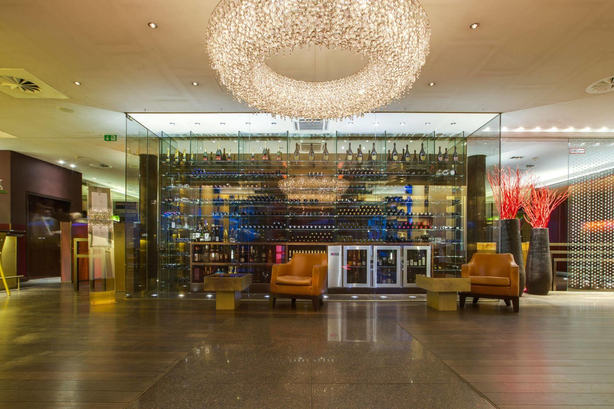 Hotel Radisson Blu Media Harbour Hotel,