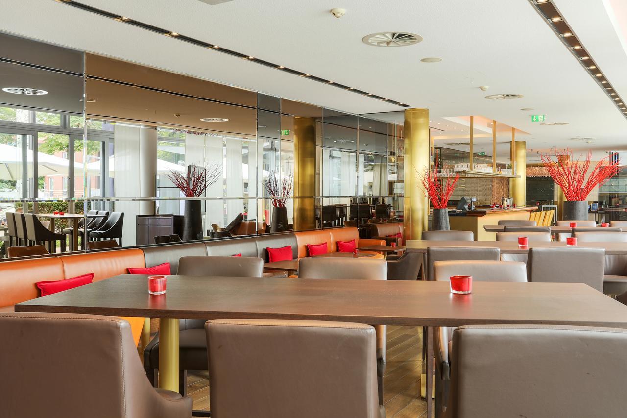 Hotel Radisson Blu Media Harbour Hotel, 4*