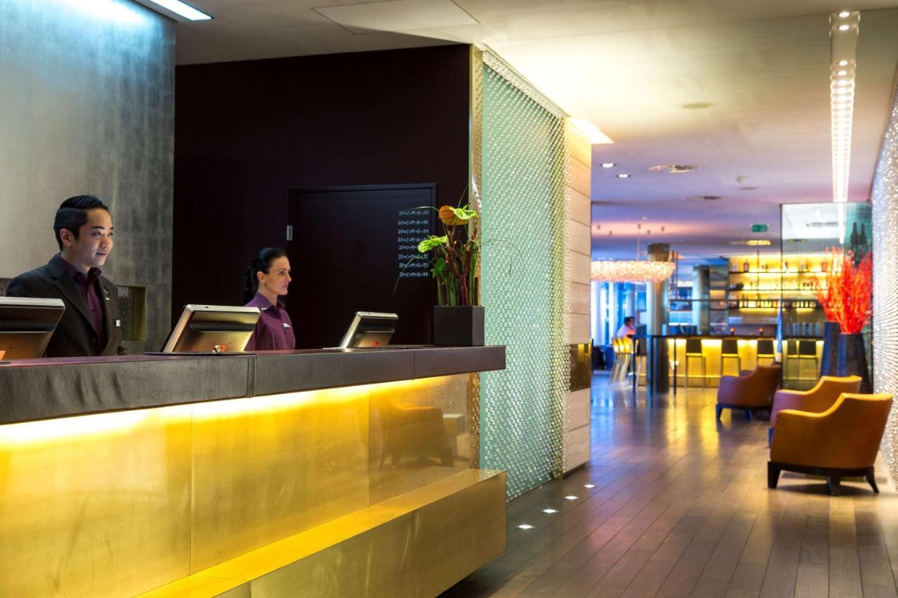 Hotel Radisson Blu Media Harbour Hotel, Düsseldorf