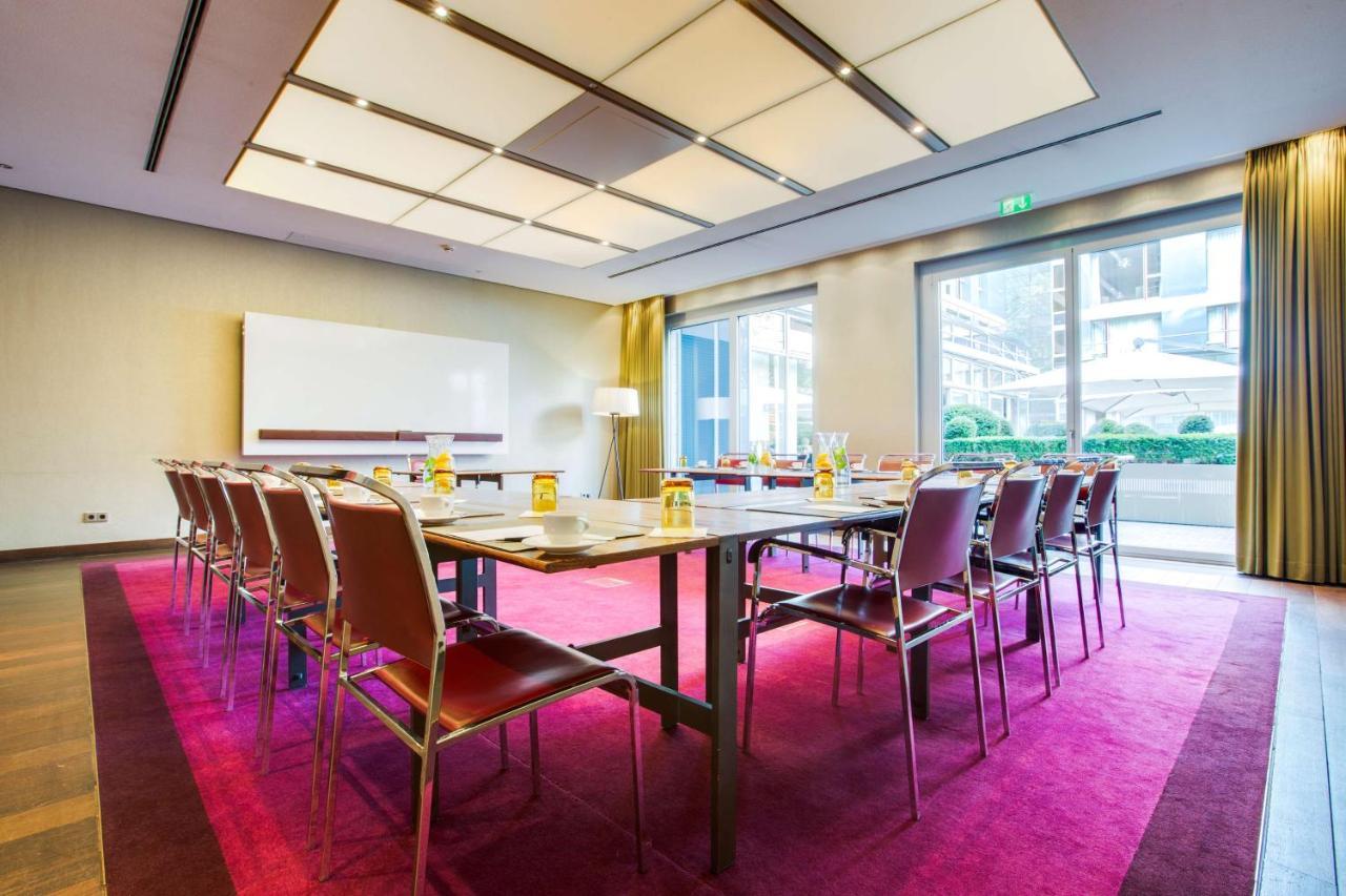 Radisson Blu Media Harbour Hotel, 4*