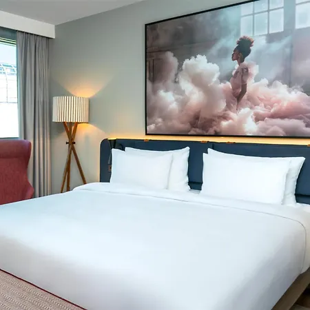 Hotel Radisson Blu Media Harbour Hotel, 4*