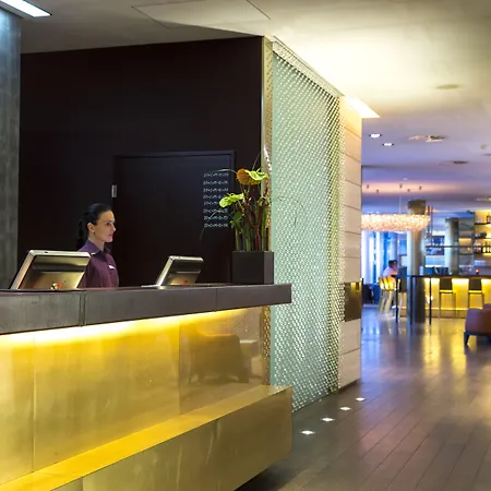 Radisson Blu Media Harbour Hotel, 4* Dusseldorf