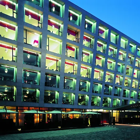 Radisson Blu Media Harbour Hotel, Hotel 4*
