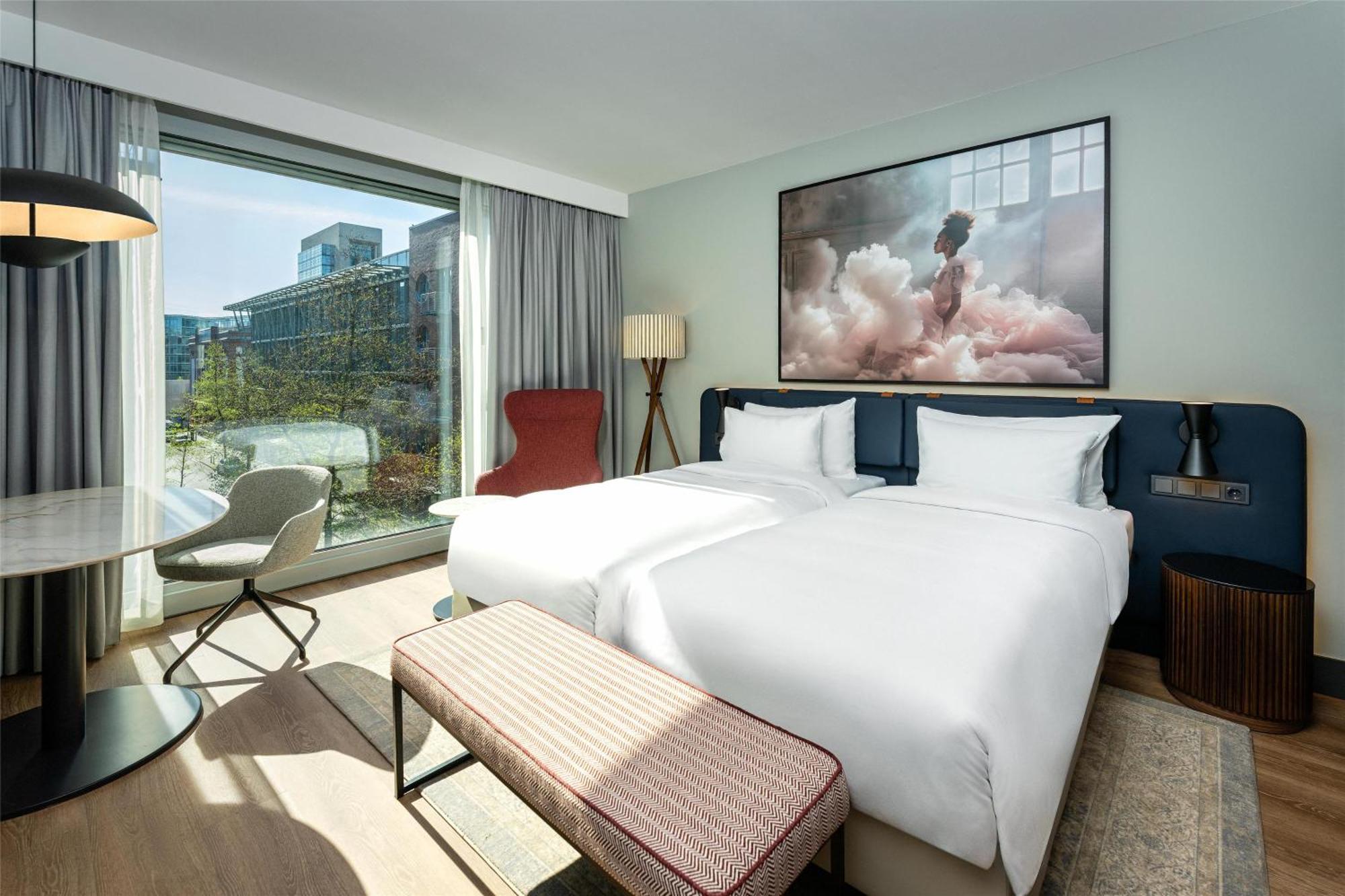 Radisson Blu Media Harbour Hotel, Hotel