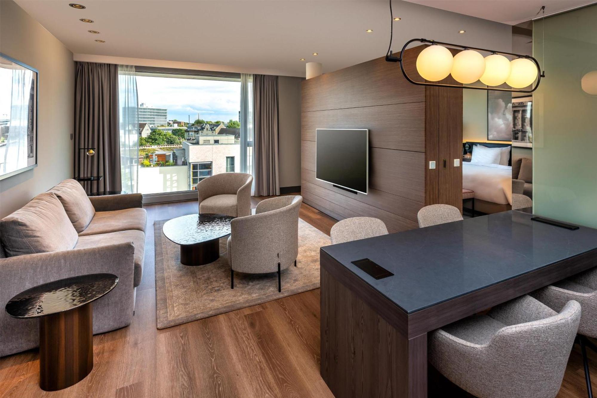 Radisson Blu Media Harbour Hotel, Hotel 4*