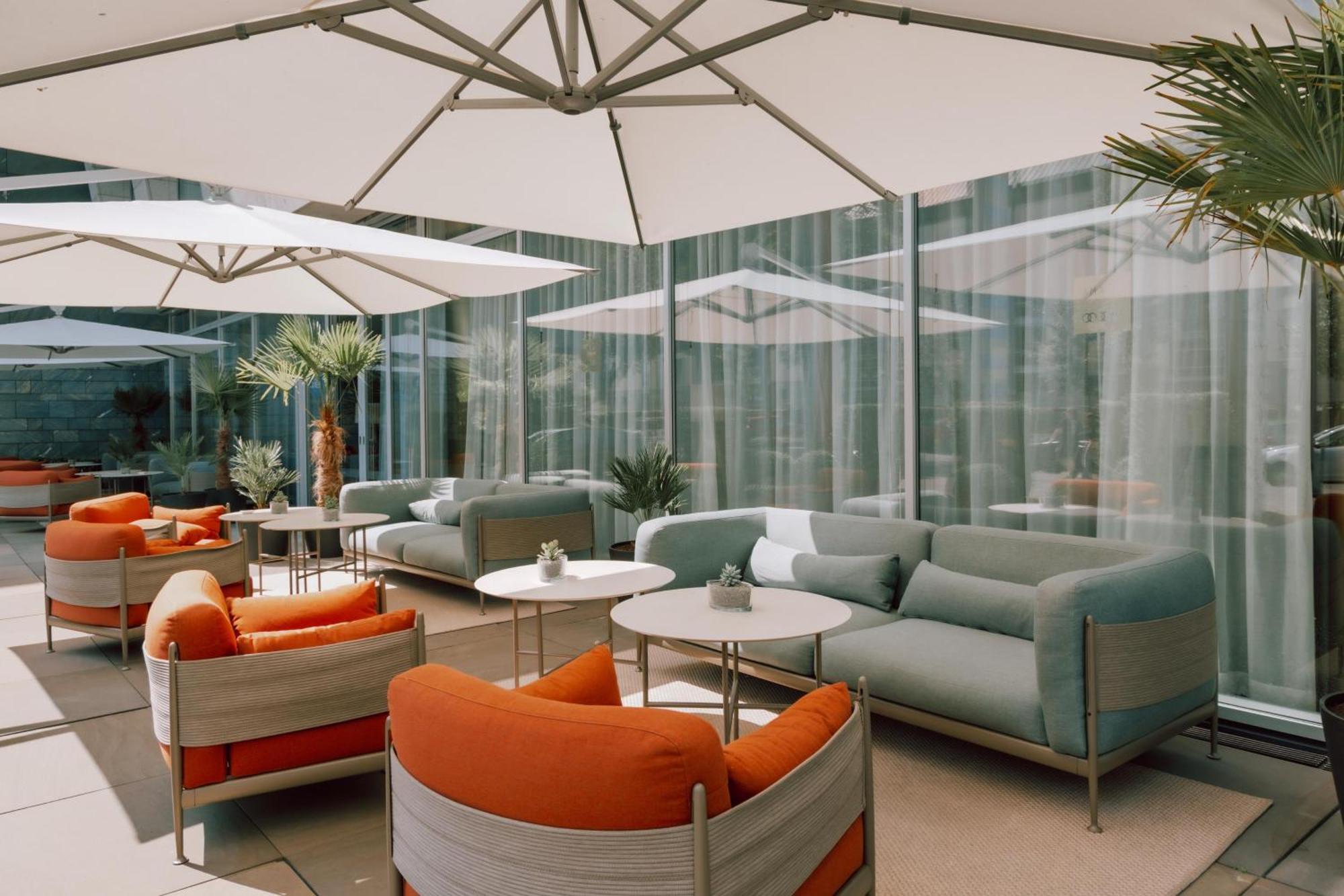 Hotel Radisson Blu Media Harbour Hotel, 4*